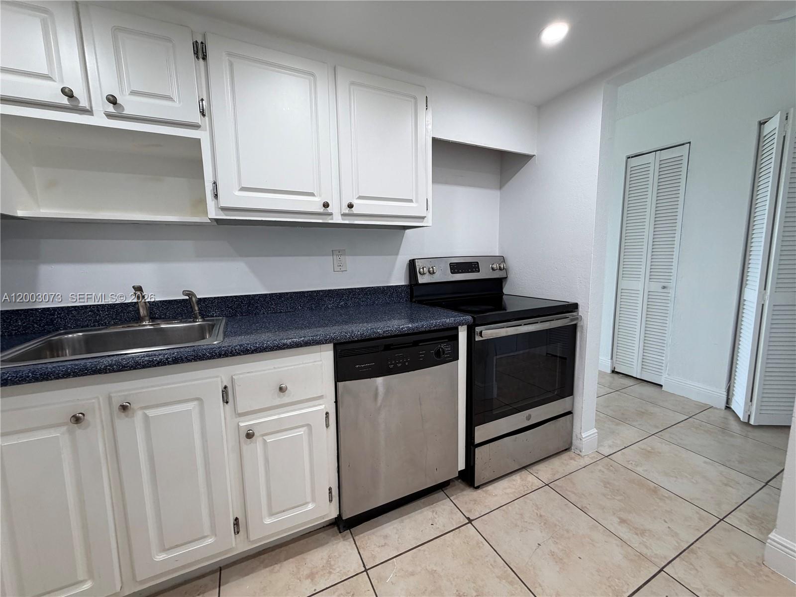 BAYVIEW PALMS CONDO - Residential