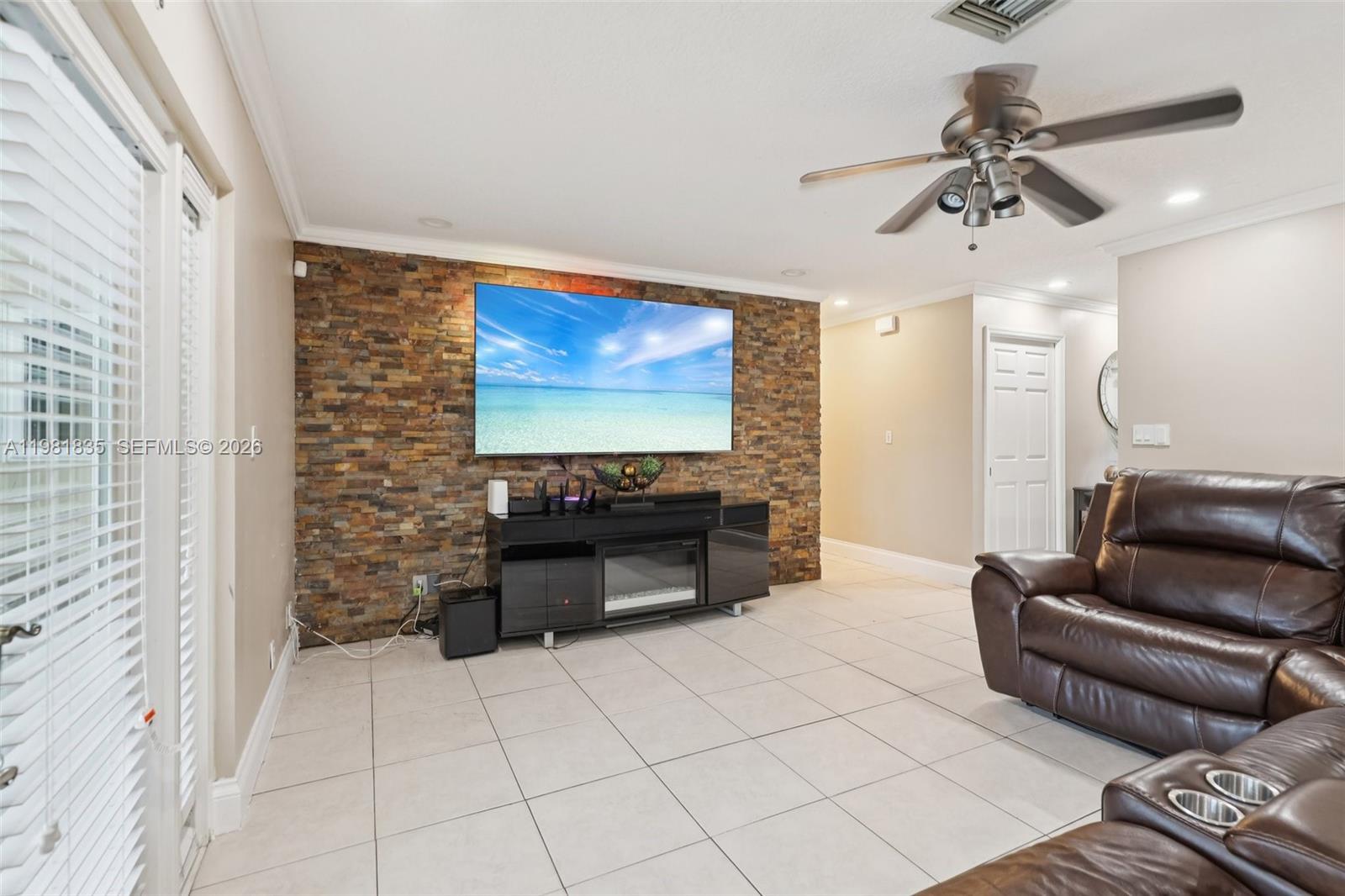 WOOD LAKE - Residential Lease