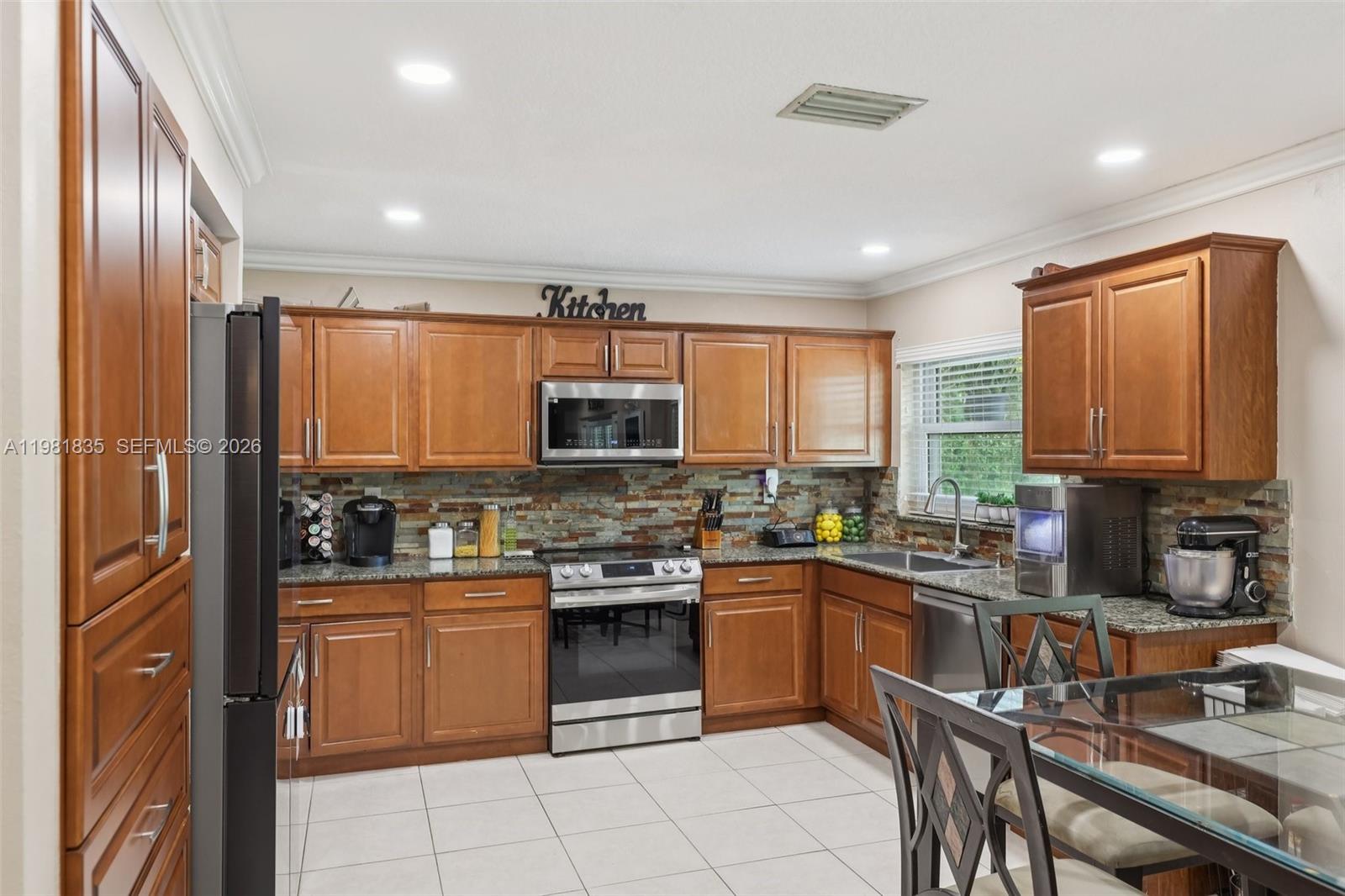 WOOD LAKE - Residential Lease