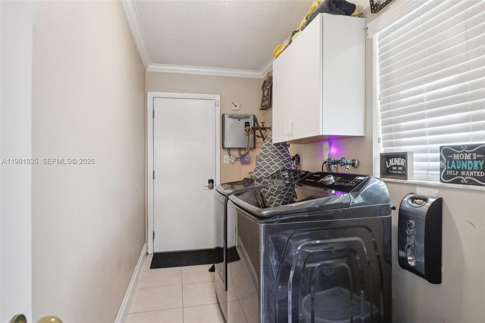 WOOD LAKE - Residential Lease