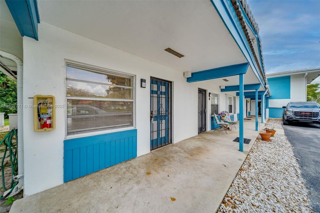 Photo of 11640 NW 39th St #1, Coral Springs, FL 33065 (MLS # A11802771)