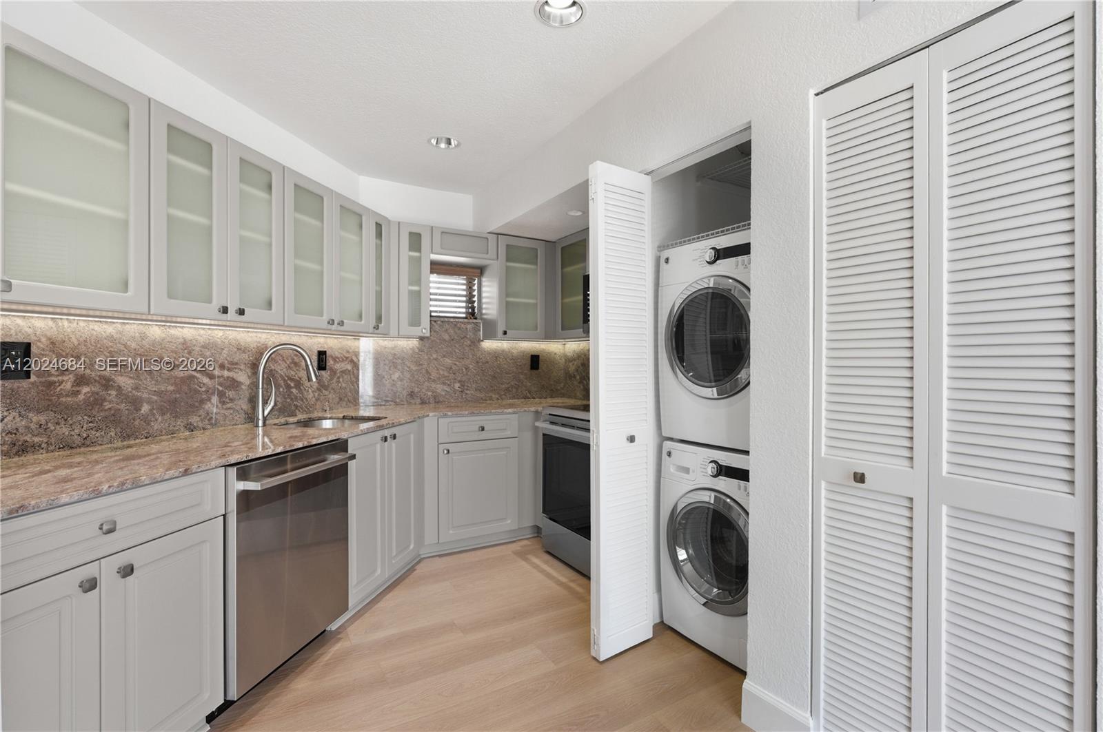 MISSION PLACE AT THE GROVE - Residential