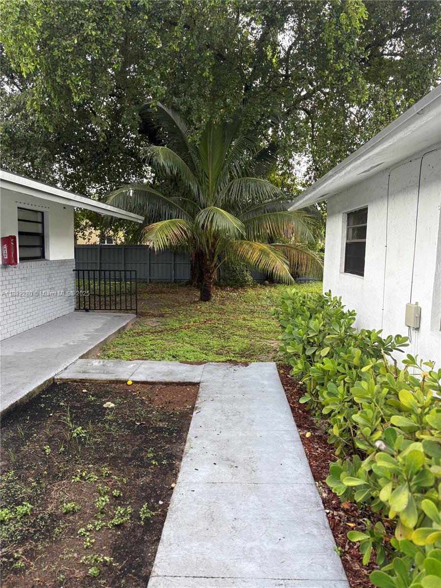 CARVER RANCHES - Residential Lease