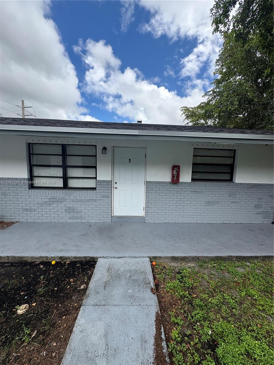 CARVER RANCHES - Residential Lease