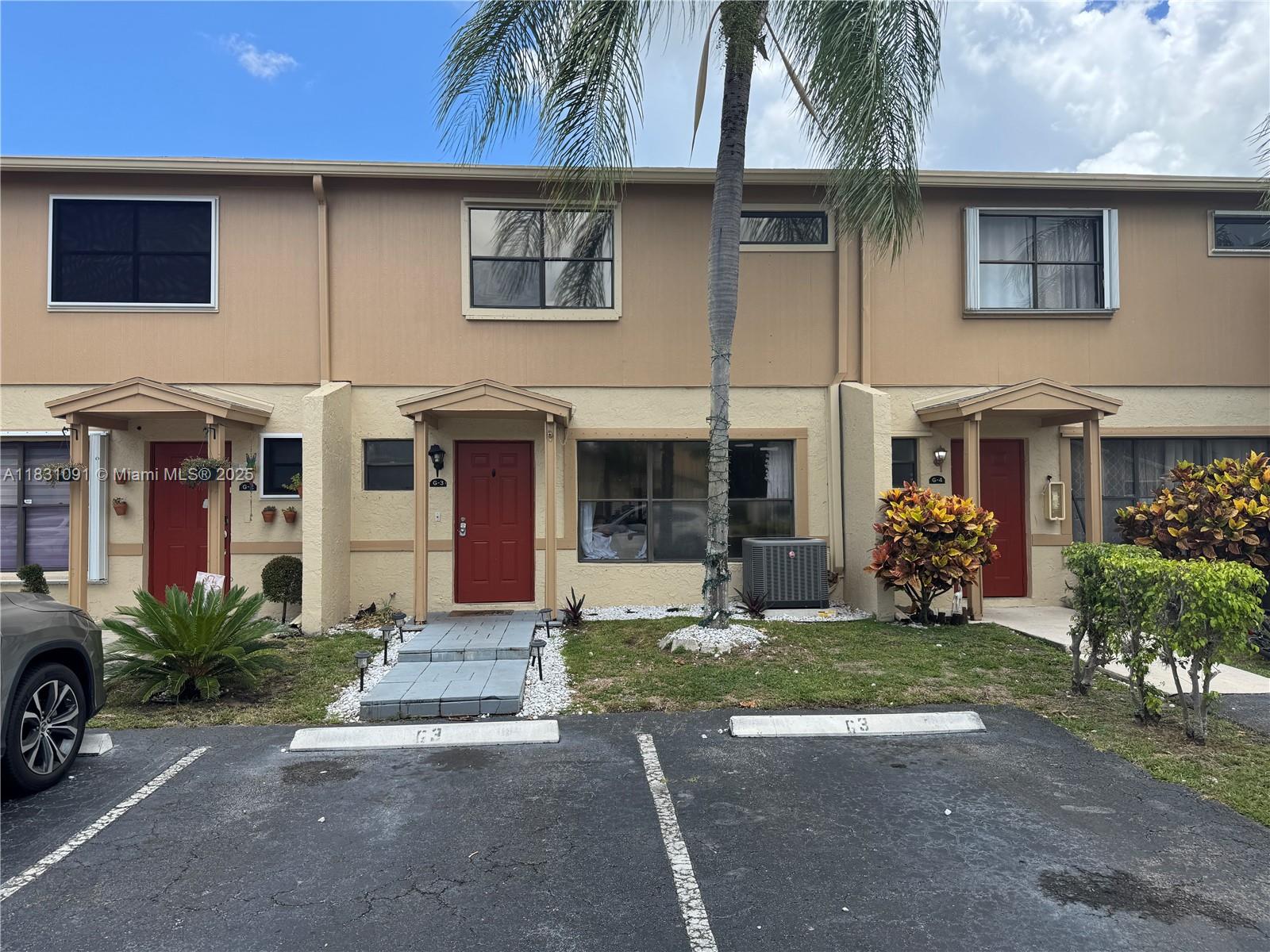 Beautiful 3-bed, 2.5-bath townhouse, minutes from the Turnpike and I-95. Features tile flooring throughout, upgraded kitchen with modern appliances, in-unit washer/dryer, and a spacious screened-in porch. Gated community with clubhouse, gym, pool, tennis, and basketball courts.