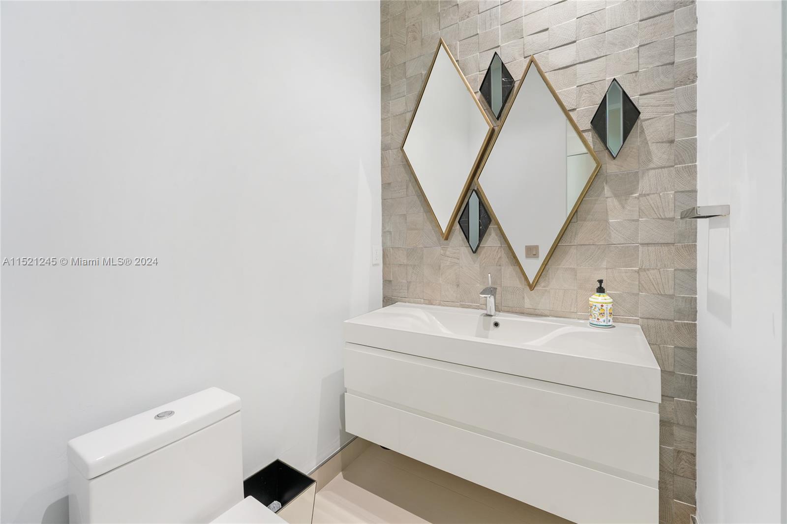 BAL HARBOUR RESIDENTIAL S - Residential