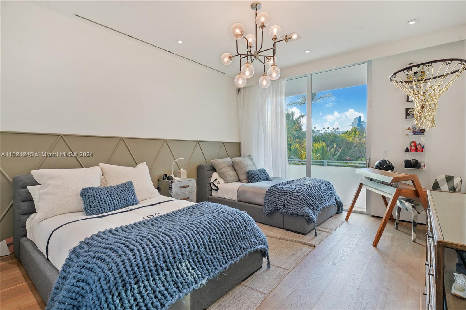 BAL HARBOUR RESIDENTIAL S - Residential