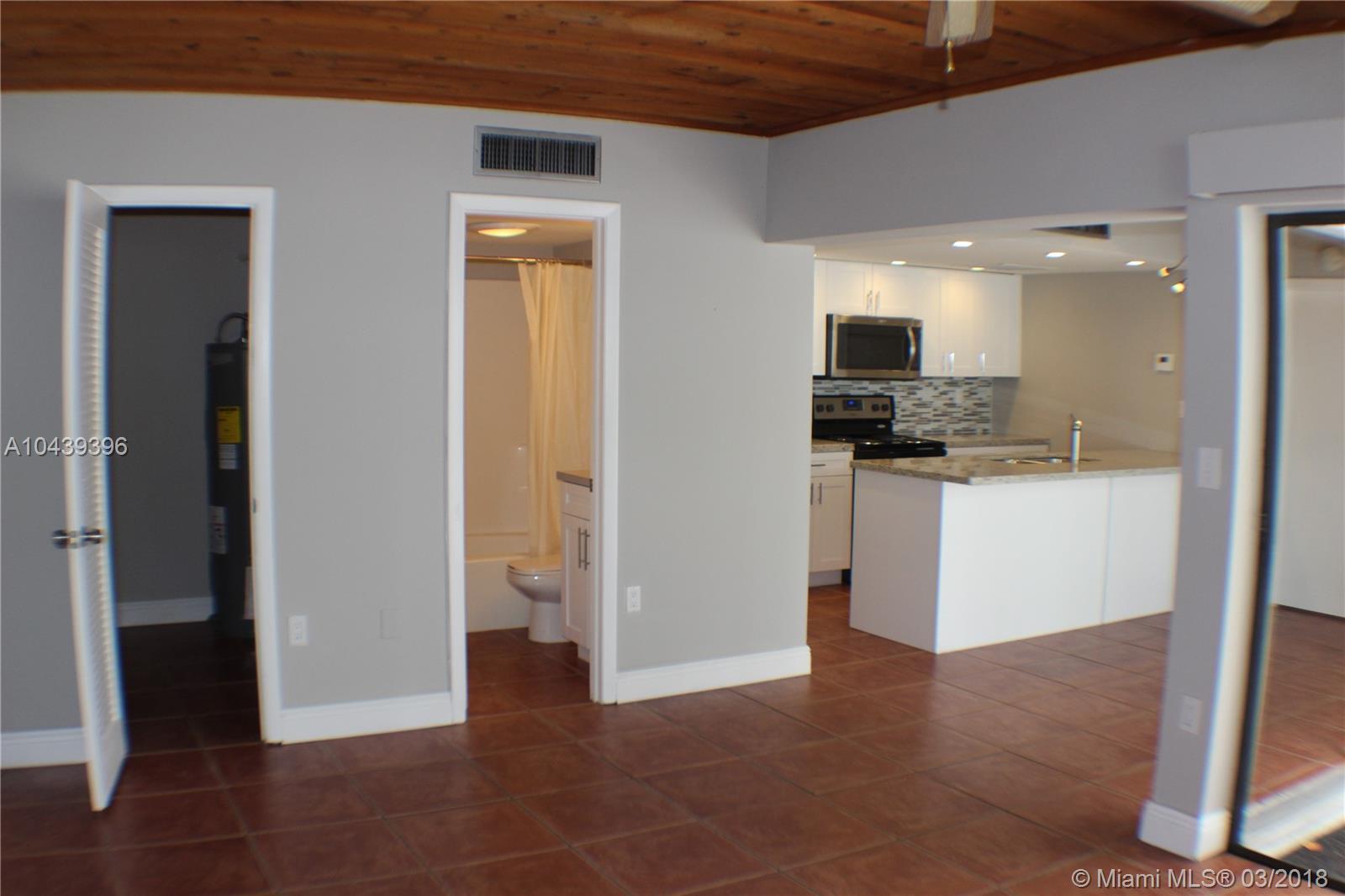 MIAMI LAKES WINDMILL GATE - Residential