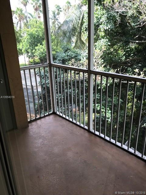 WINDWARD LAKES CONDO - Residential Lease