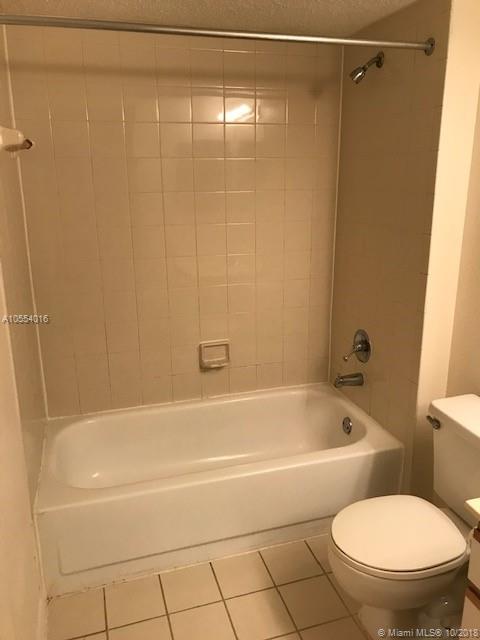 WINDWARD LAKES CONDO - Residential Lease