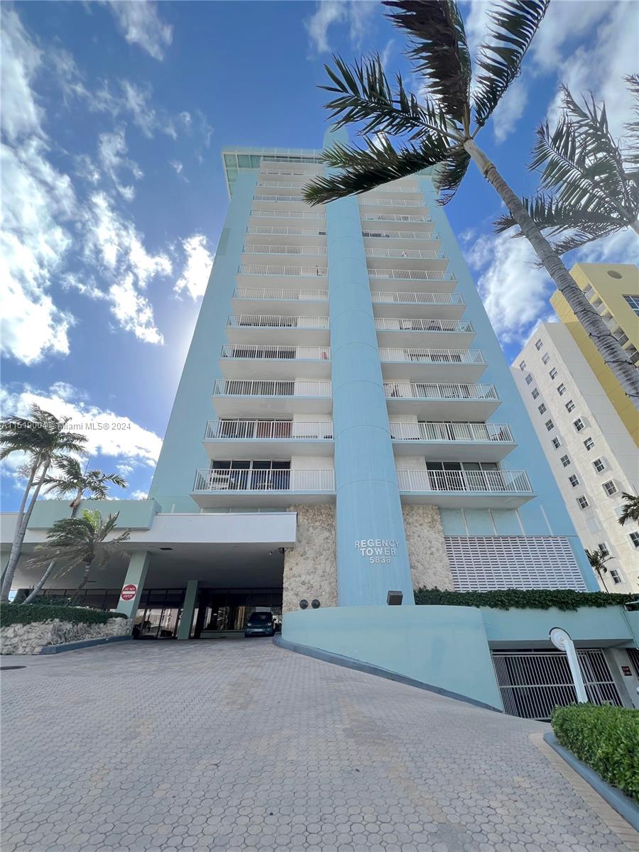 Property for Sale at 5838 Collins Ave 3D, Miami Beach, Miami-Dade County, Florida - Bedrooms: 1 
Bathrooms: 2  - $380,000