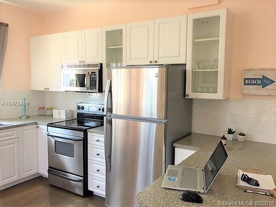 Fully furnished bright corner unit completely renovated. Third and last floor of a beautiful building in the Art-Deco district of South Beach. Beautiful original wood floor., renovated bathroom and kitchen 2 blocs from the Flamingo Park with tennis and pool. Walking distance form the beach. Washer and dryer in the Building. Street parking.
Easy to show, use showing assist.