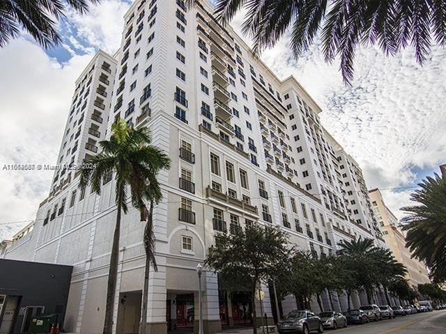 THE BEST PRICE at TEN ARAGON ($613 p/sf). TENANT Until Sep. 2025. One of Coral Gables’ most coveted condominiums across the street from Merrick Plaza, one block from Miracle Mile & Giralda Plaza pedestrian walkway lined with high-end restaurants, bars & shops. Best prime downtown Coral Gables location. This 2 bedroom/2 bath ORIGINAL unit comes with (1) deeded covered parking space. Balcony & excellent views of downtown. Washer/Dryer in unit. 24hr concierge/security, heated pool, gym & business center. Won't last.