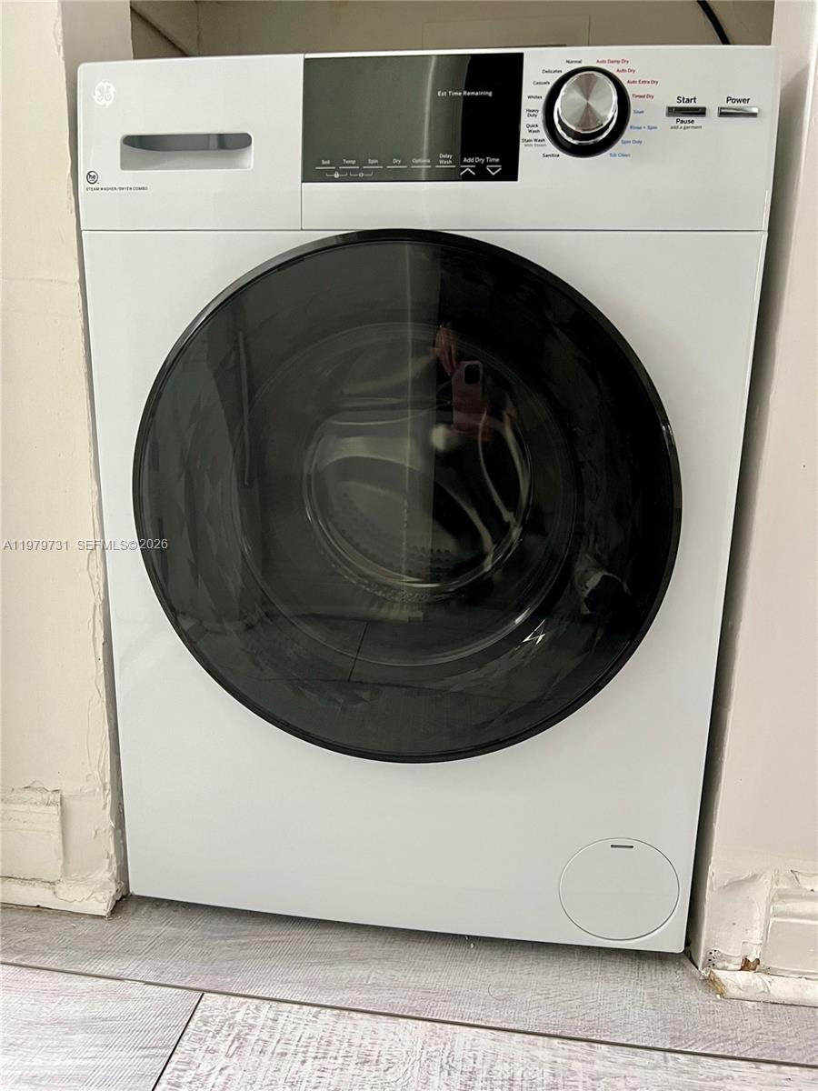 LINCOLN PLACE CONDO - Residential