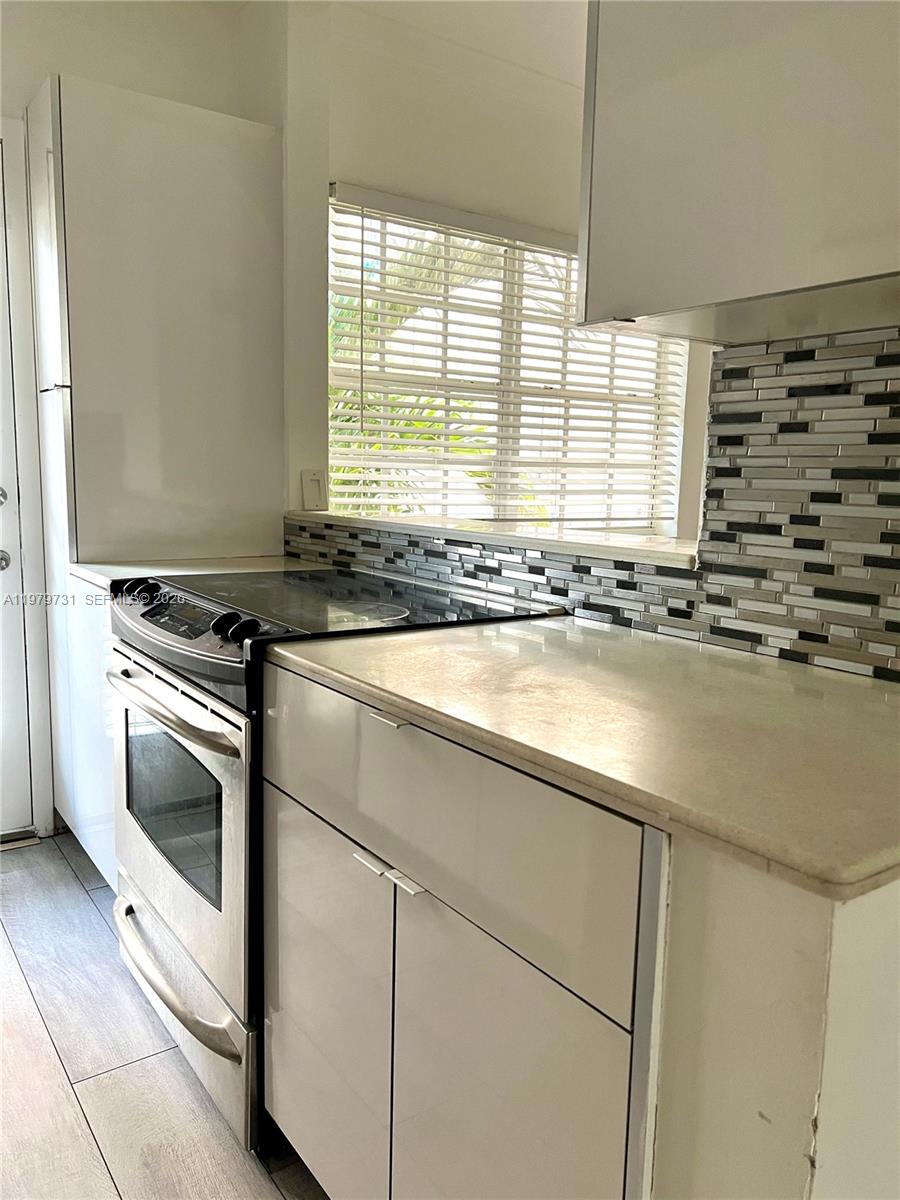 View photos, virtual tours, details... 1551 Michigan Ave 13