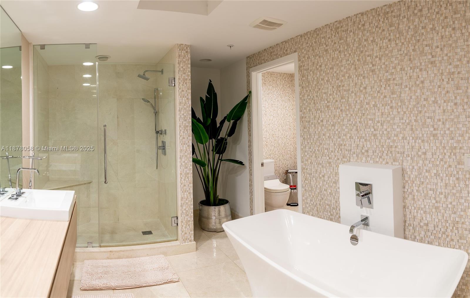 MARINA PALMS RESIDENCES N - Residential Lease