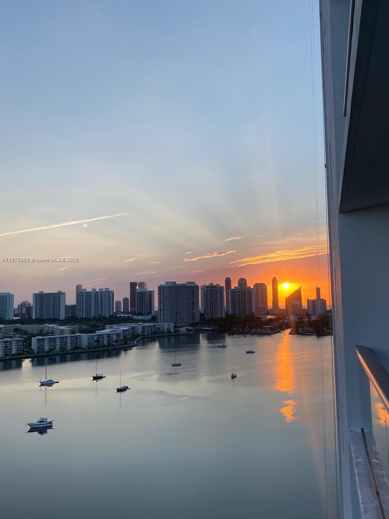 MARINA PALMS RESIDENCES N - Residential Lease