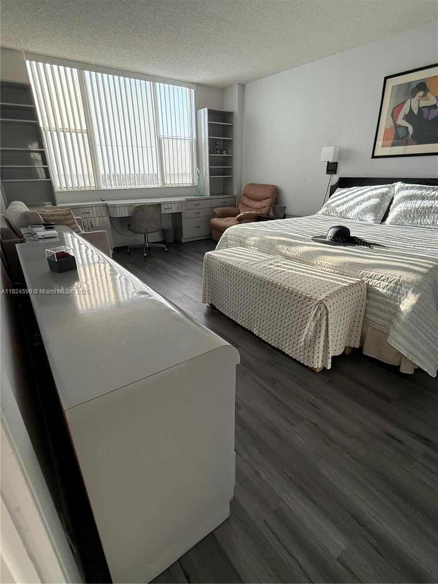 HILLCREST EAST NO 26 COND - Residential