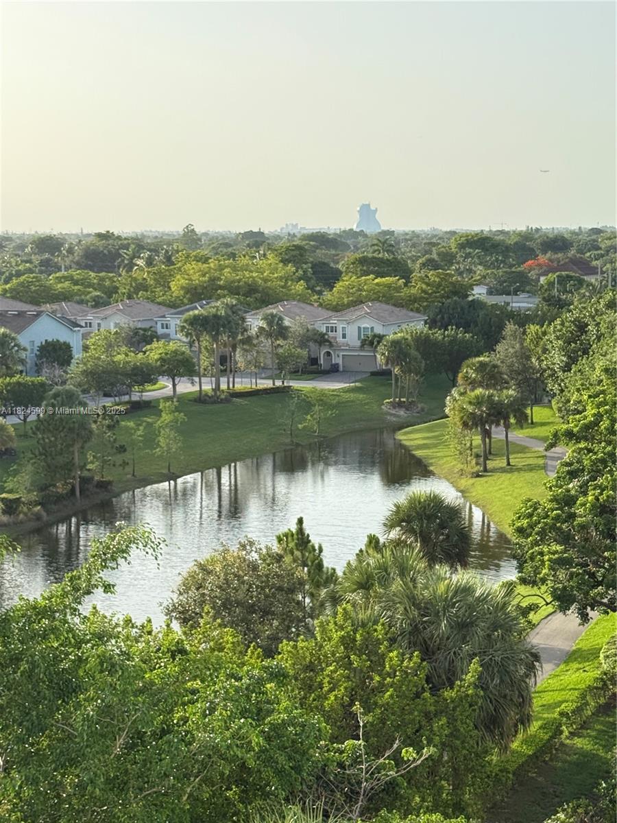 HILLCREST EAST NO 26 COND - Residential