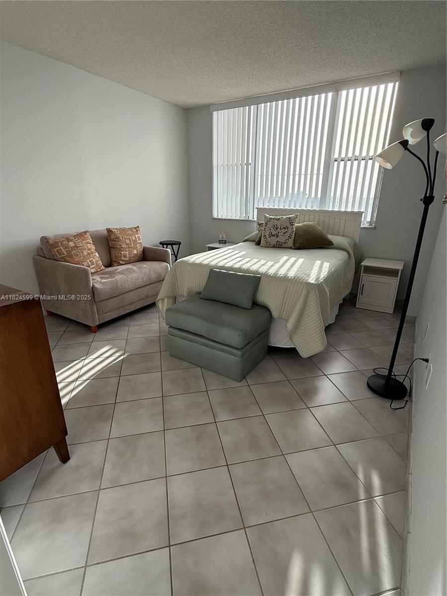 HILLCREST EAST NO 26 COND - Residential