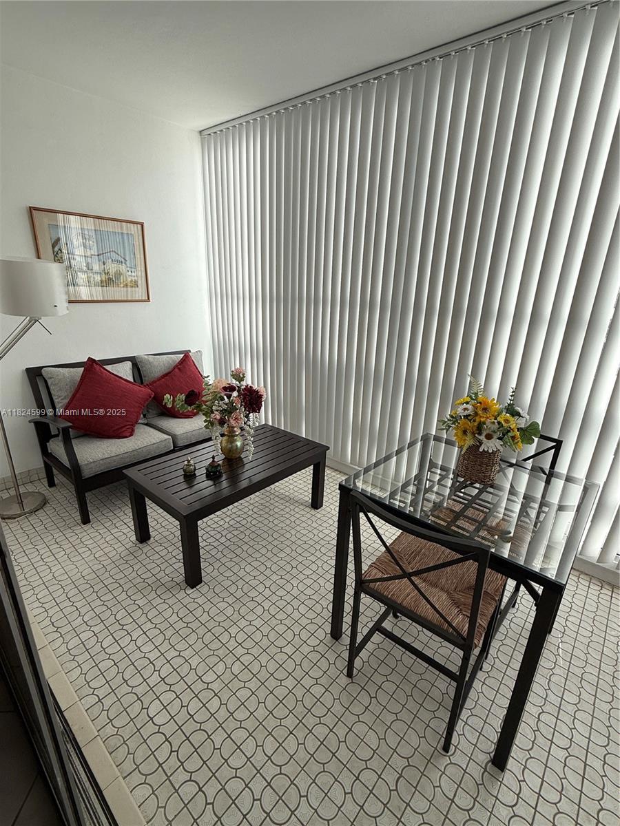 HILLCREST EAST NO 26 COND - Residential