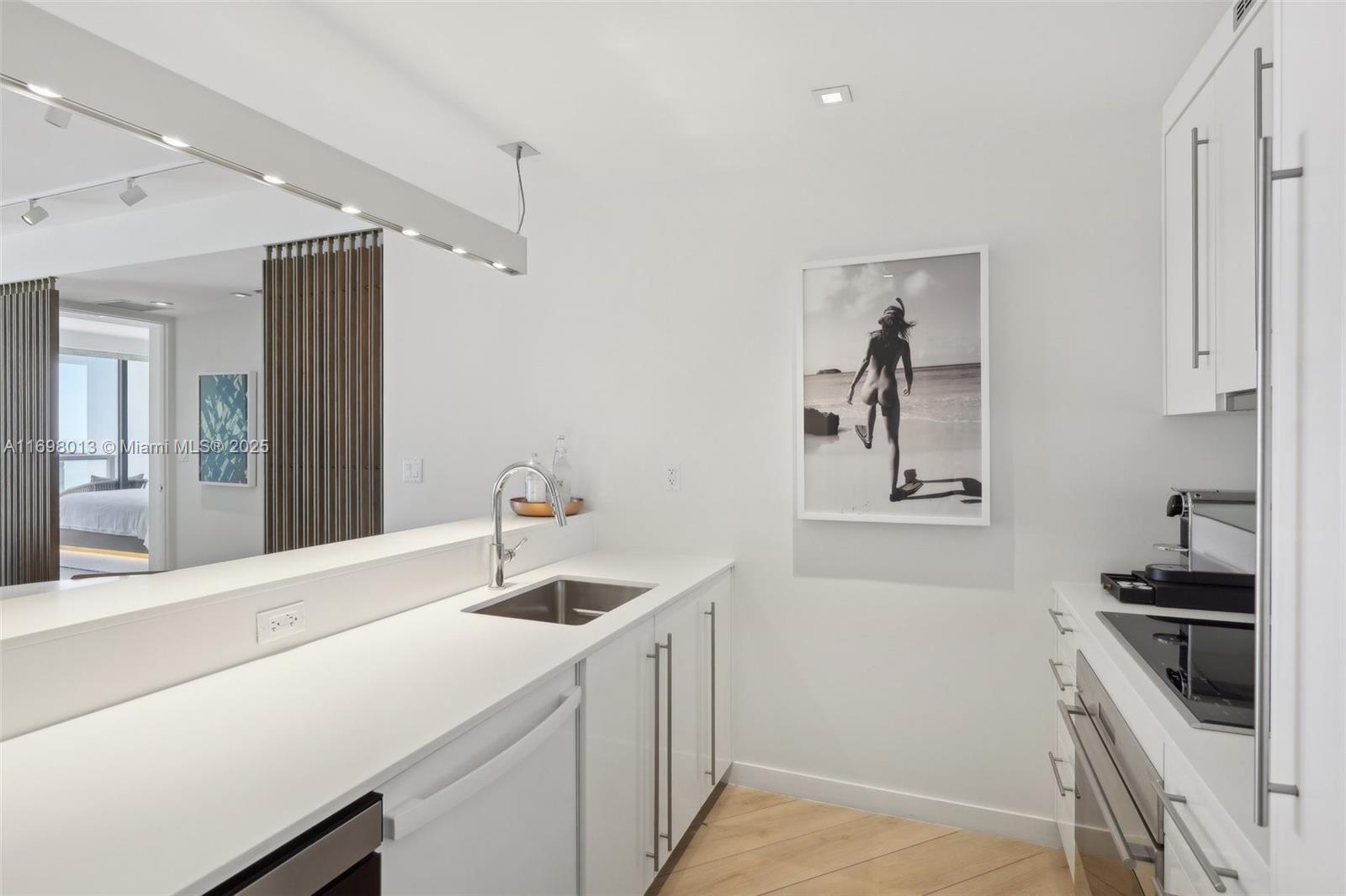 2201 COLLINS AVE CONDO - Residential