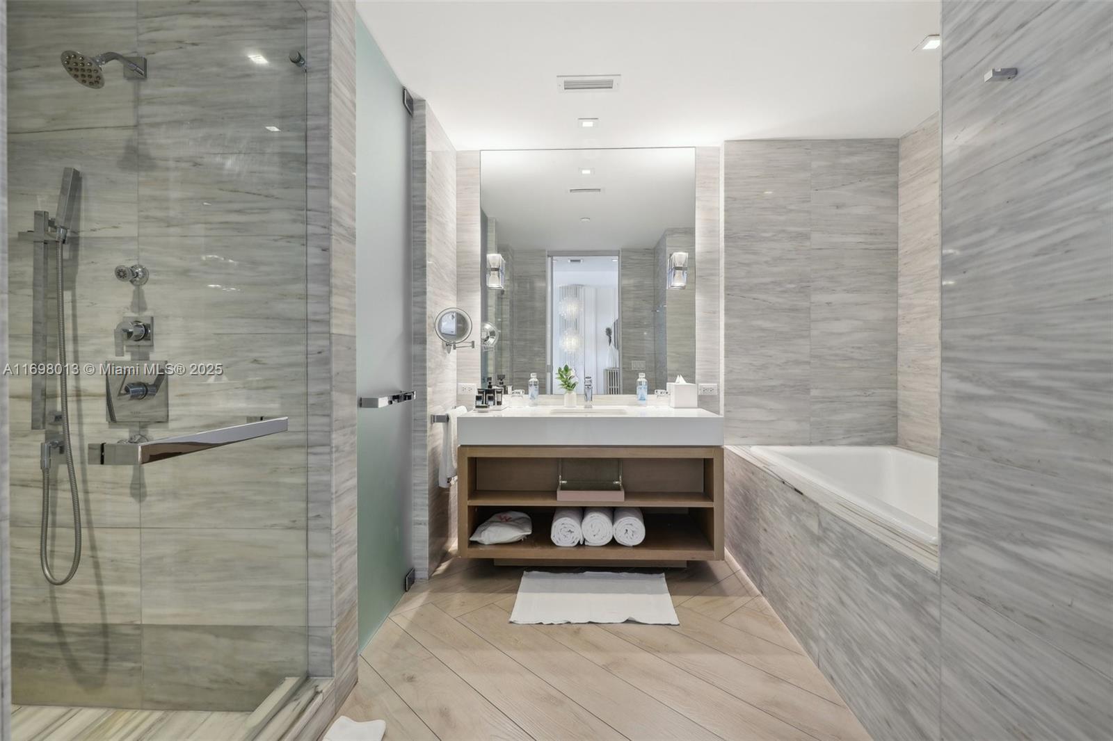 2201 COLLINS AVE CONDO - Residential