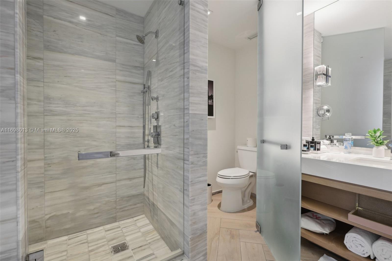 2201 COLLINS AVE CONDO - Residential