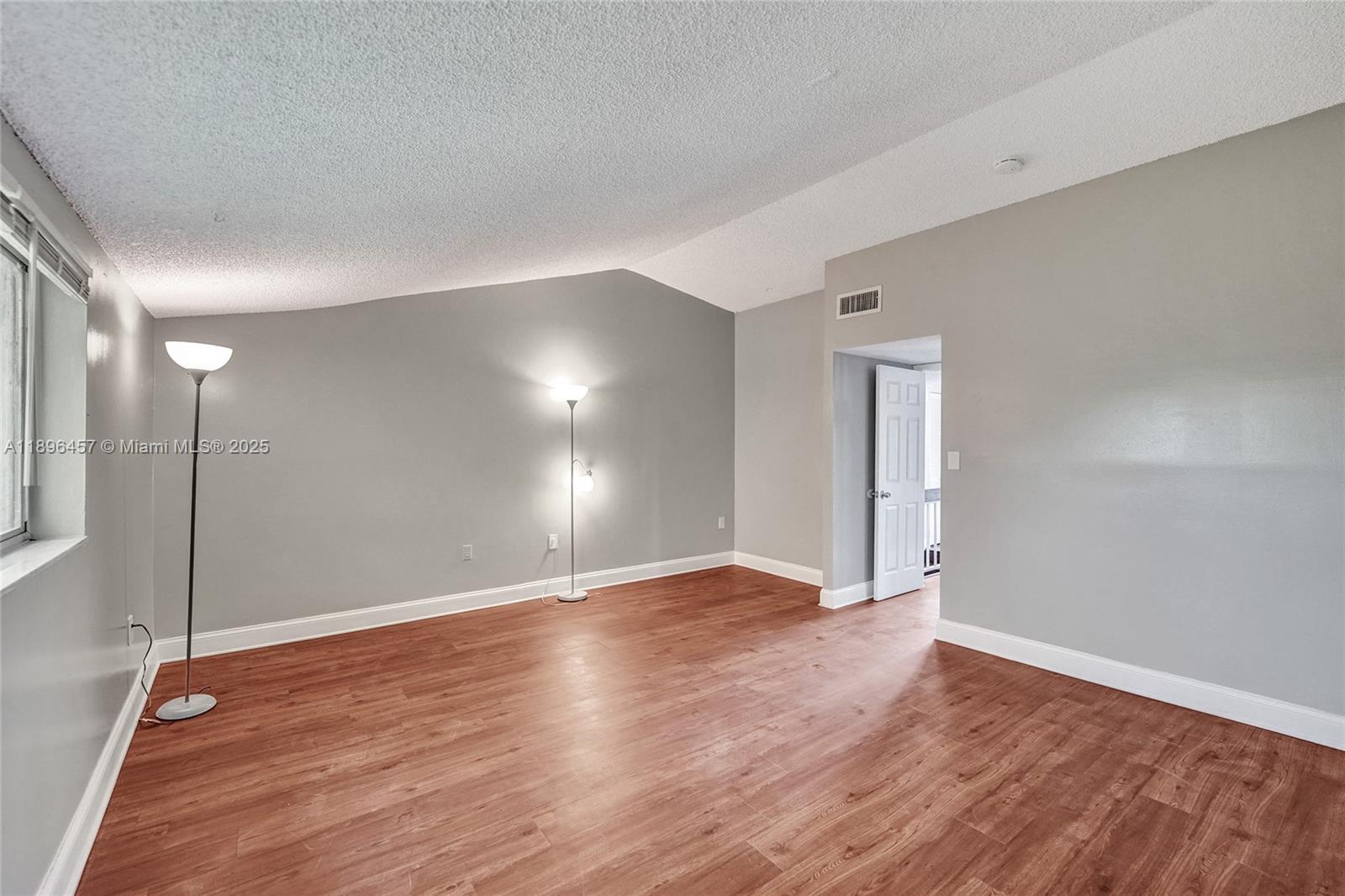 LAFAYETTE CONDO - Residential