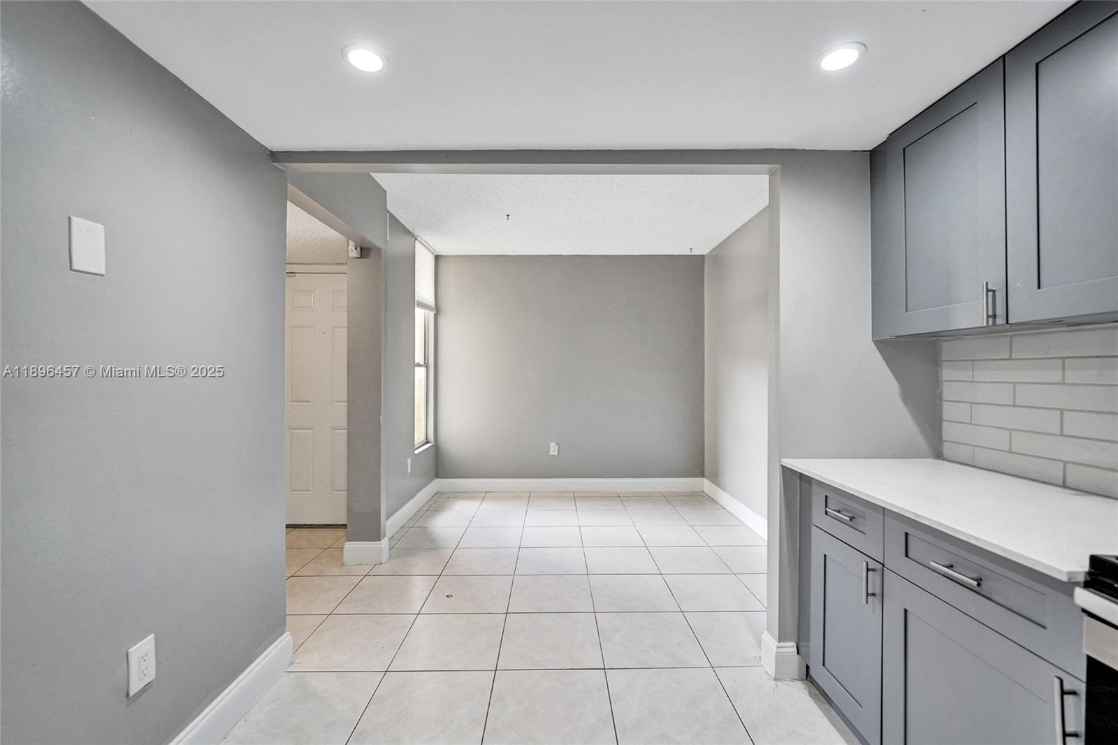 LAFAYETTE CONDO - Residential