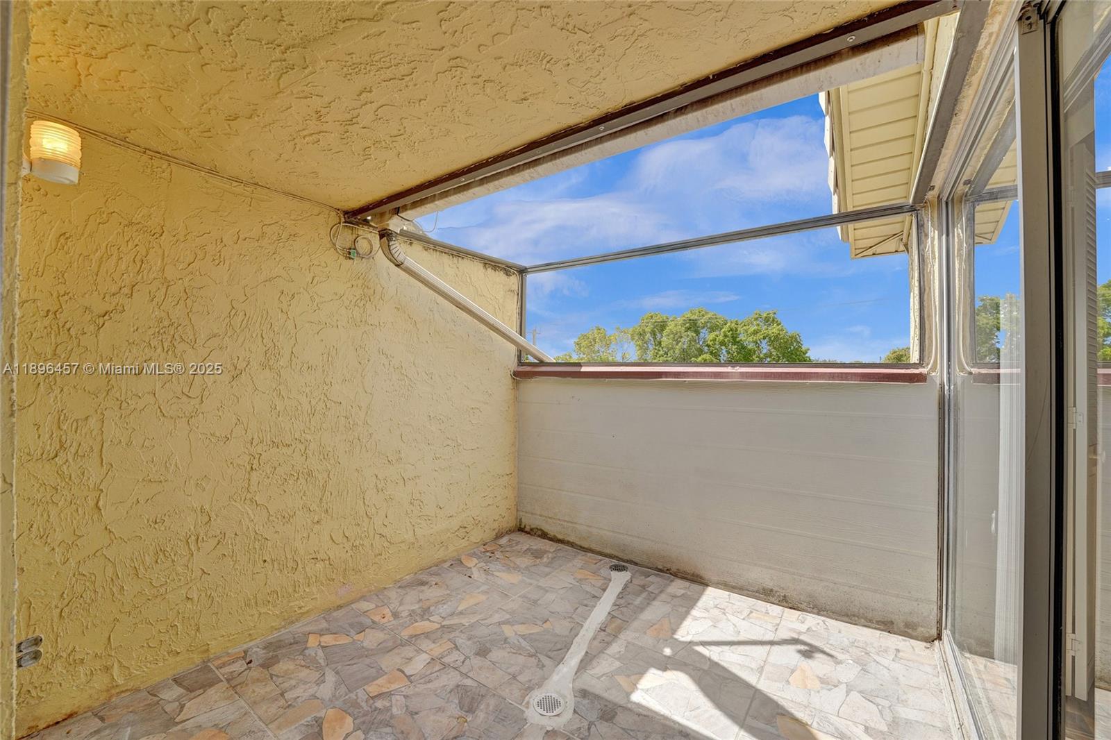 LAFAYETTE CONDO - Residential