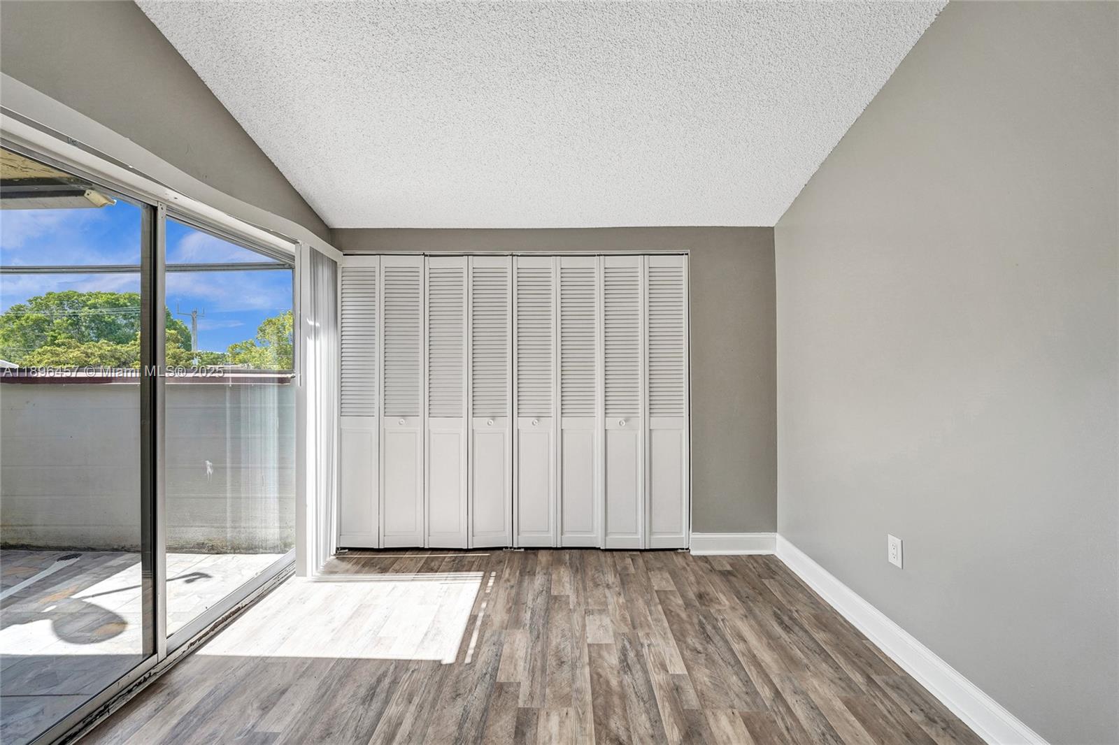 LAFAYETTE CONDO - Residential