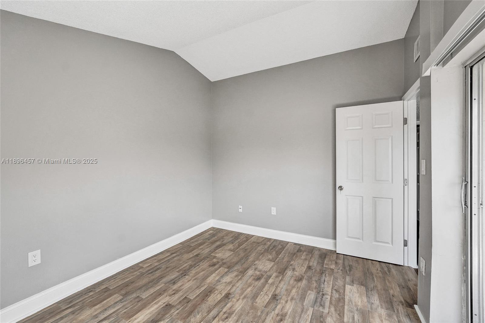 LAFAYETTE CONDO - Residential