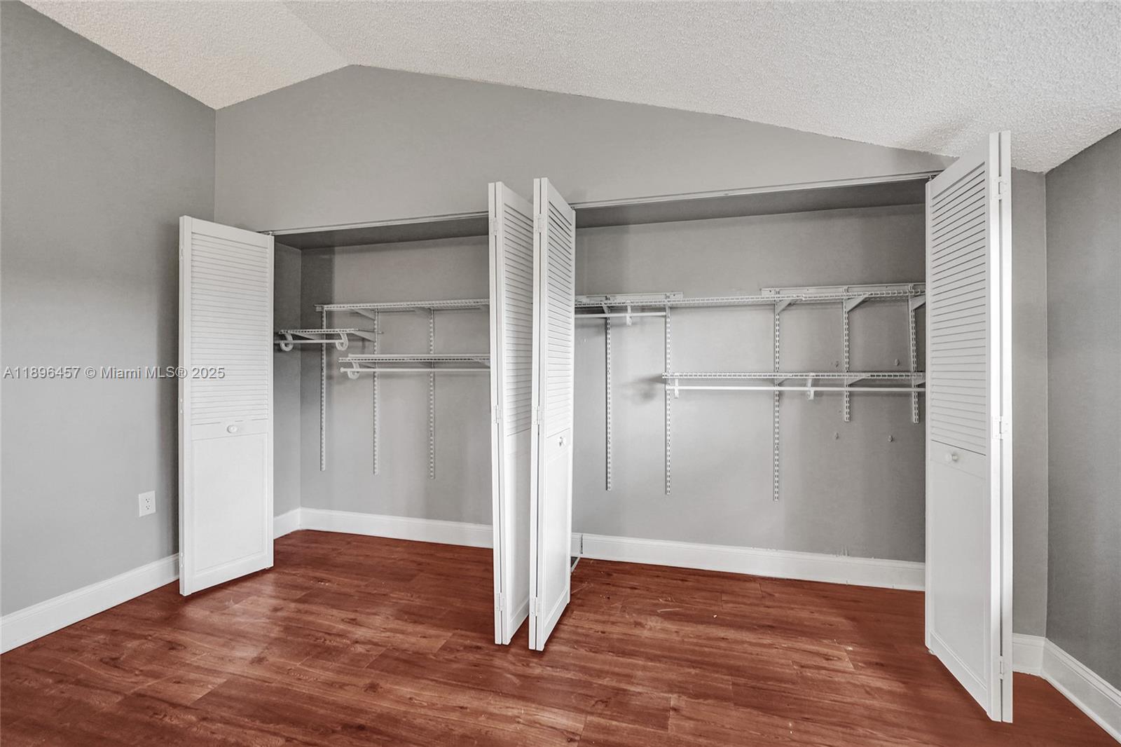 LAFAYETTE CONDO - Residential