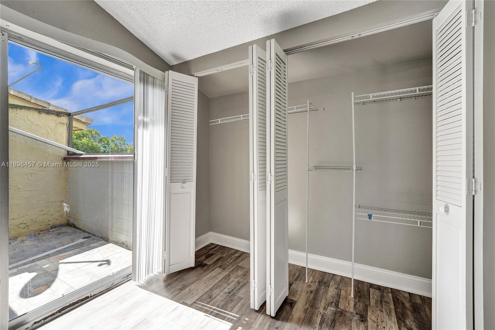 LAFAYETTE CONDO - Residential