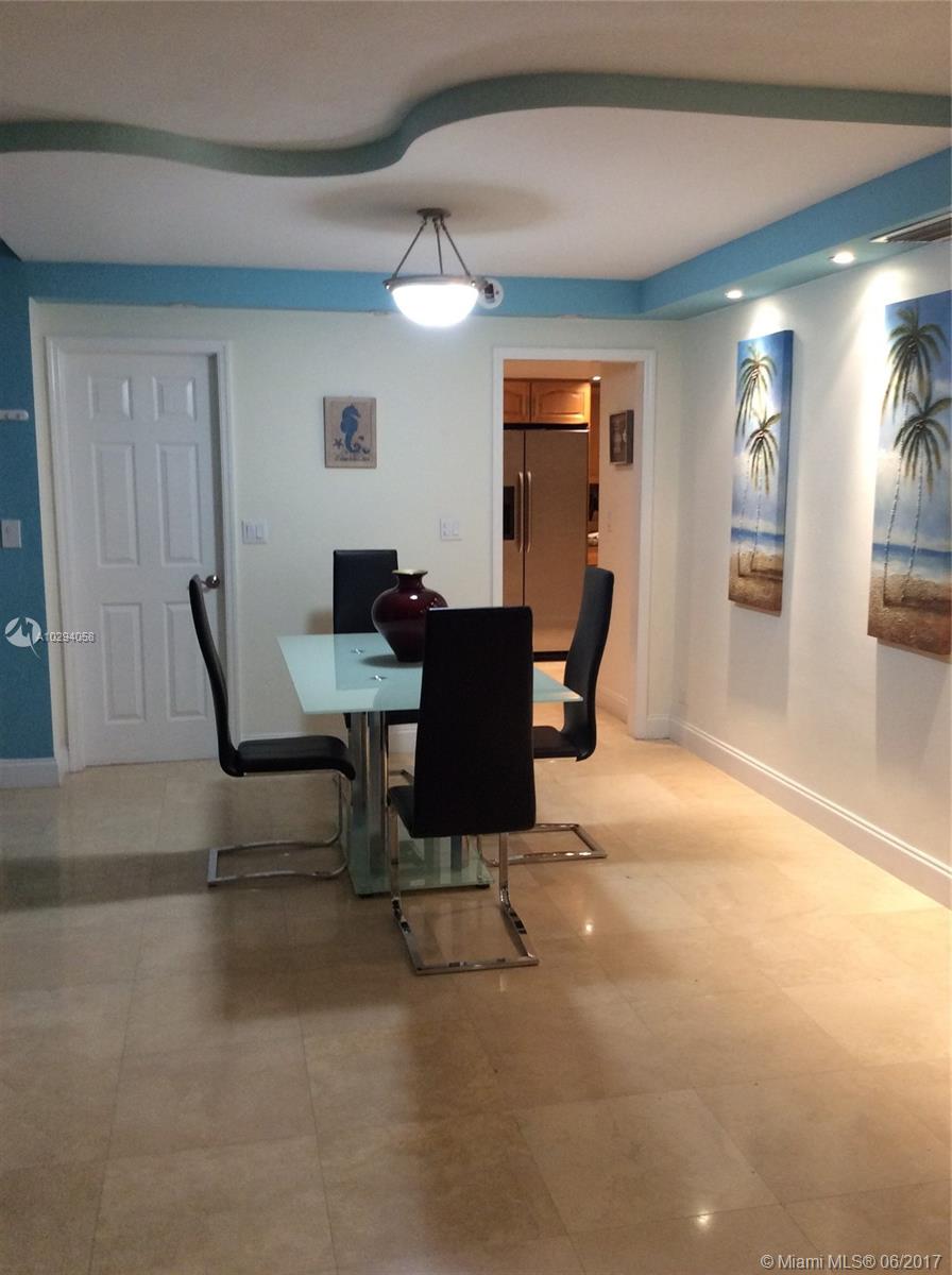 THE CARRIAGE CLUB NORTH C - Residential Lease