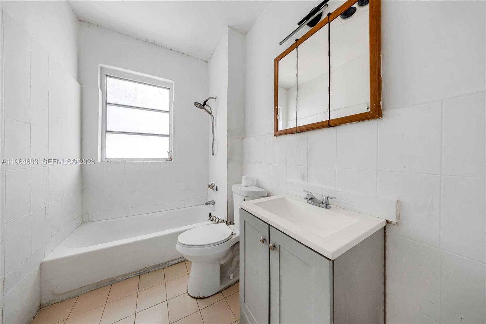 LAWRENCE ESTATE LAND CO - Residential Income