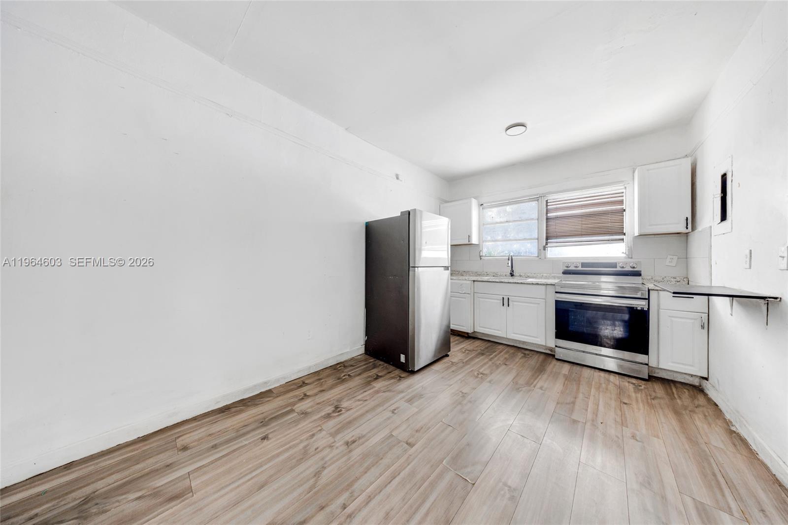 LAWRENCE ESTATE LAND CO - Residential Income