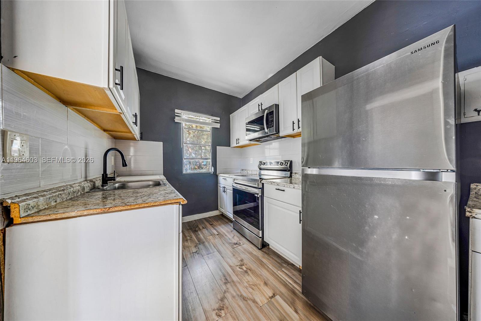 LAWRENCE ESTATE LAND CO - Residential Income