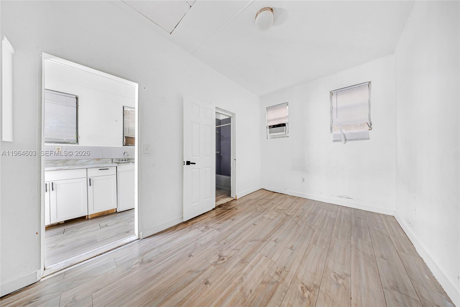 LAWRENCE ESTATE LAND CO - Residential Income