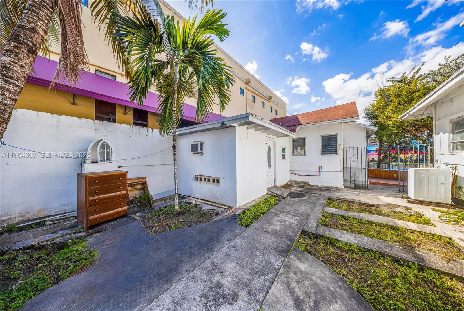 LAWRENCE ESTATE LAND CO - Residential Income