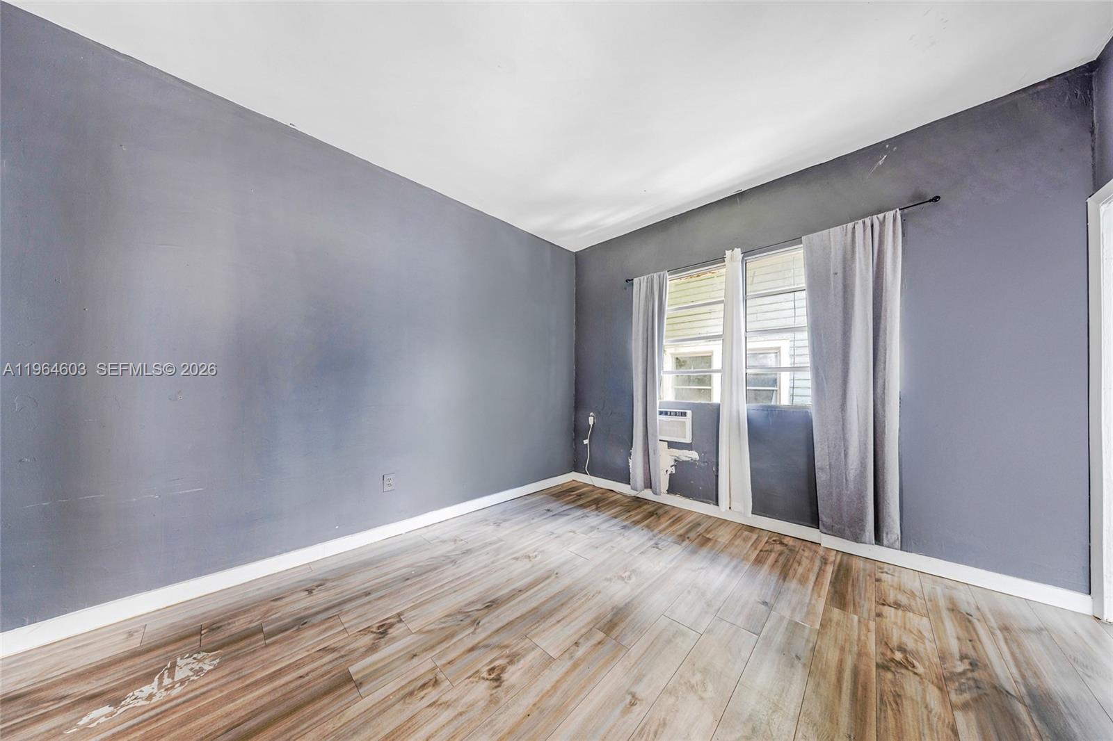 LAWRENCE ESTATE LAND CO - Residential Income