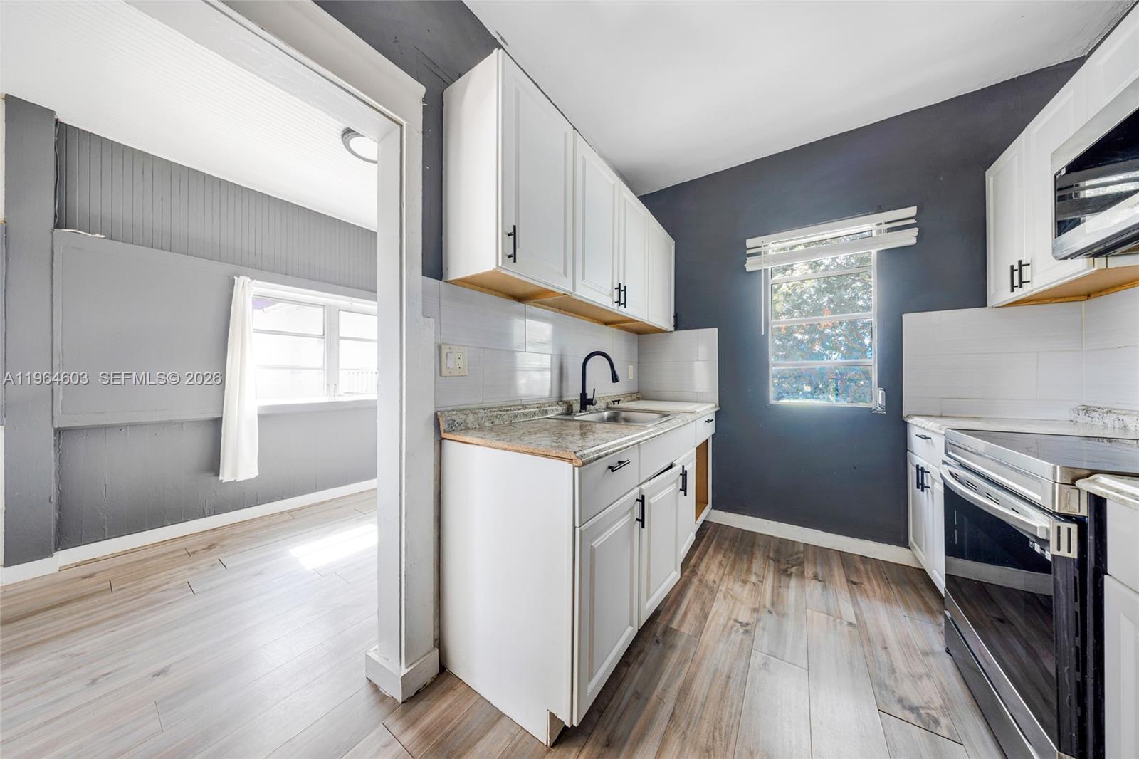 LAWRENCE ESTATE LAND CO - Residential Income