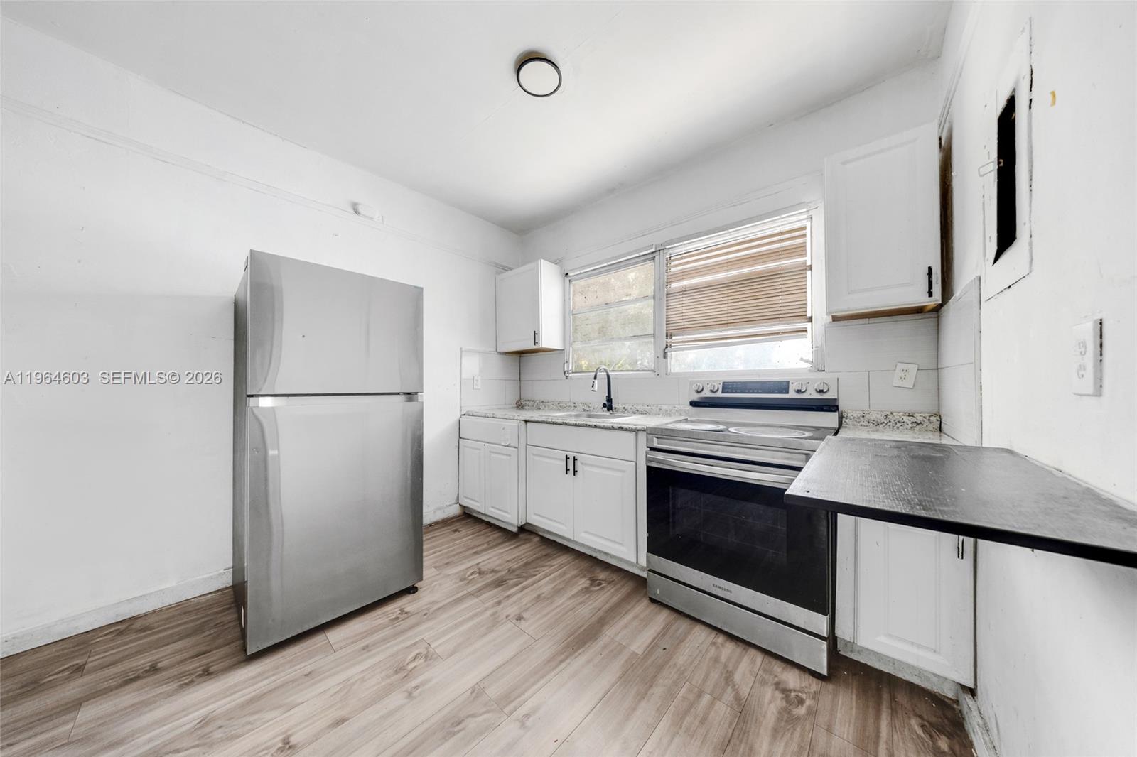 LAWRENCE ESTATE LAND CO - Residential Income