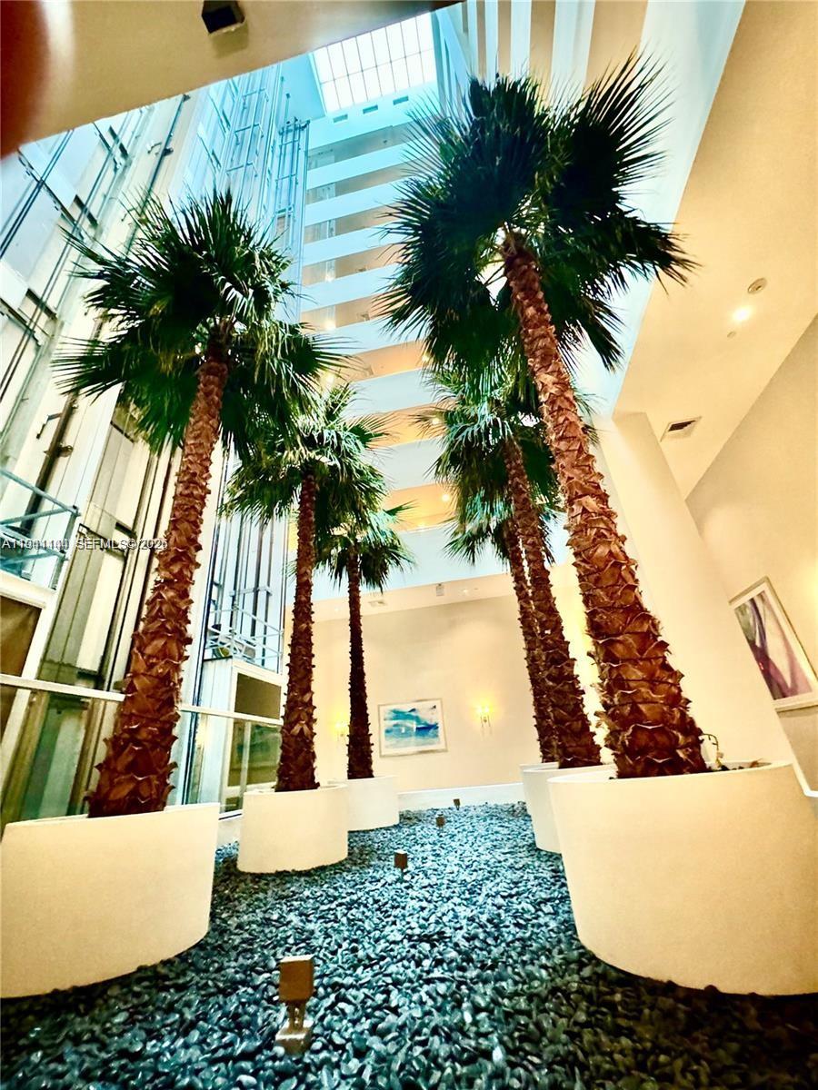 3131 NE 188th St 2-1213