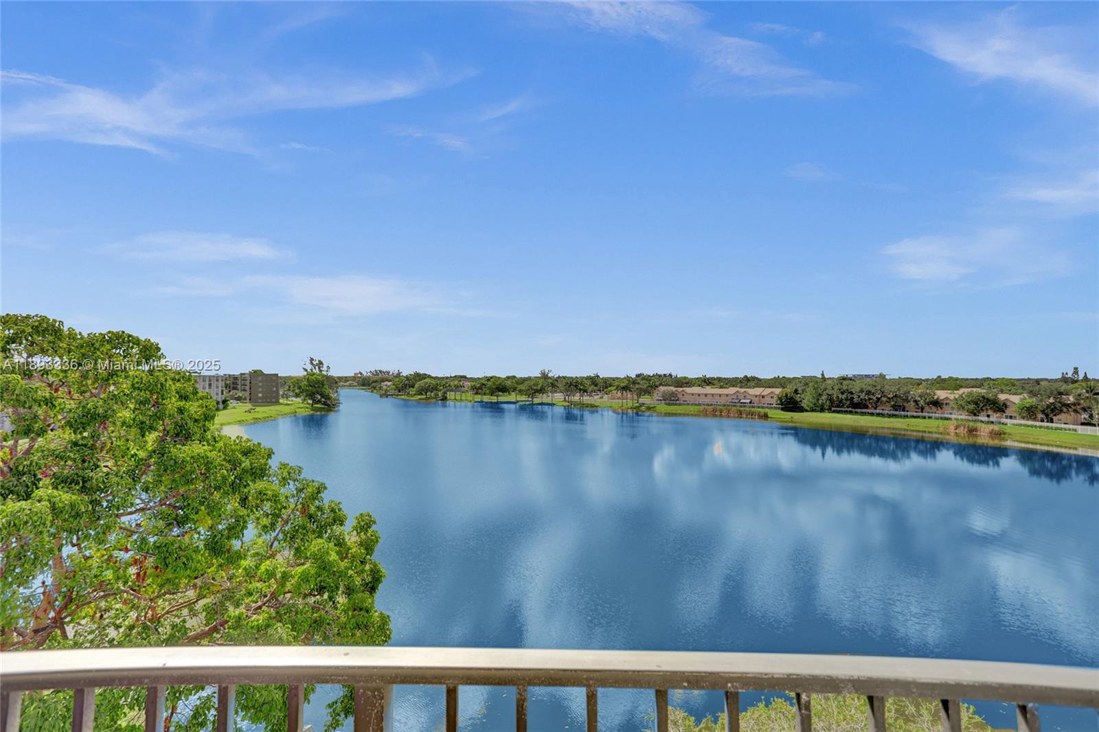 LAKESHORE AT UNIVERSITY P - Residential Lease