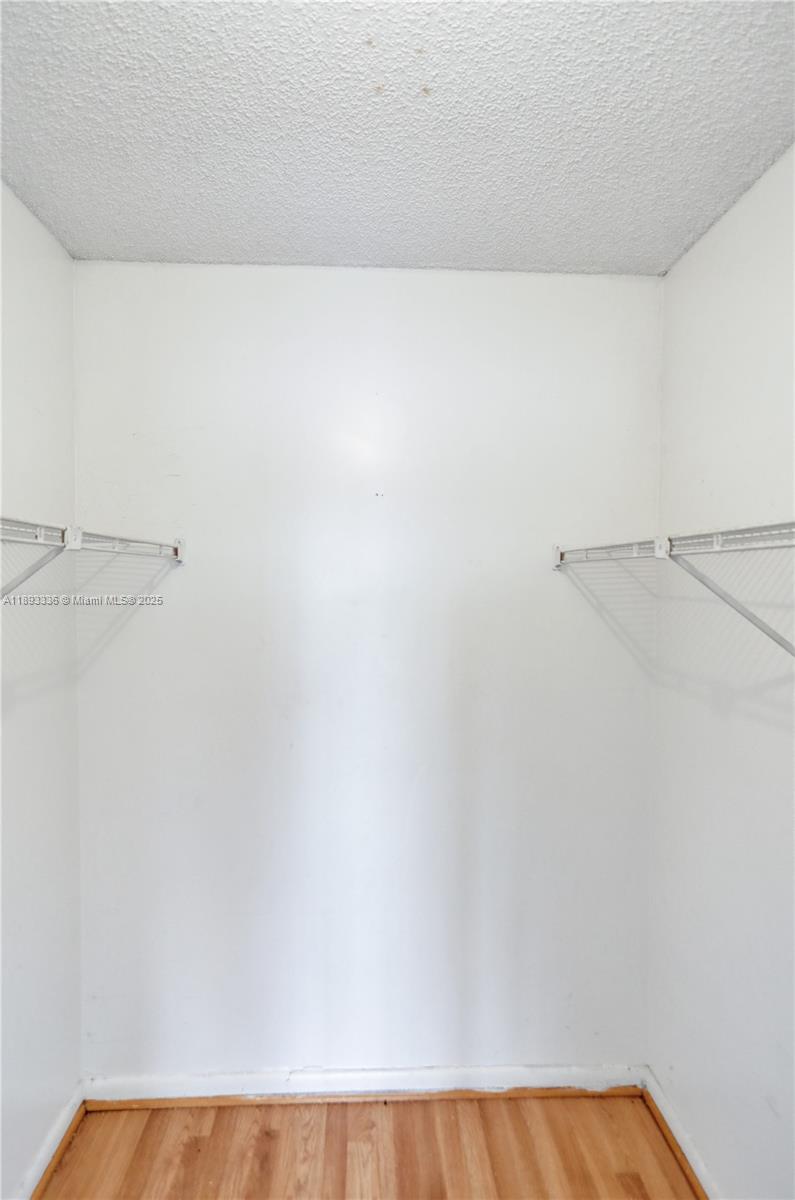 LAKESHORE AT UNIVERSITY P - Residential Lease