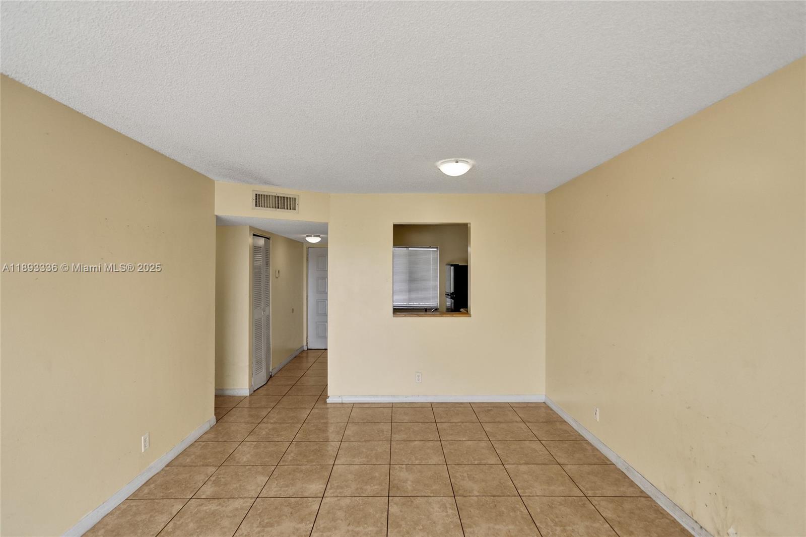 LAKESHORE AT UNIVERSITY P - Residential Lease