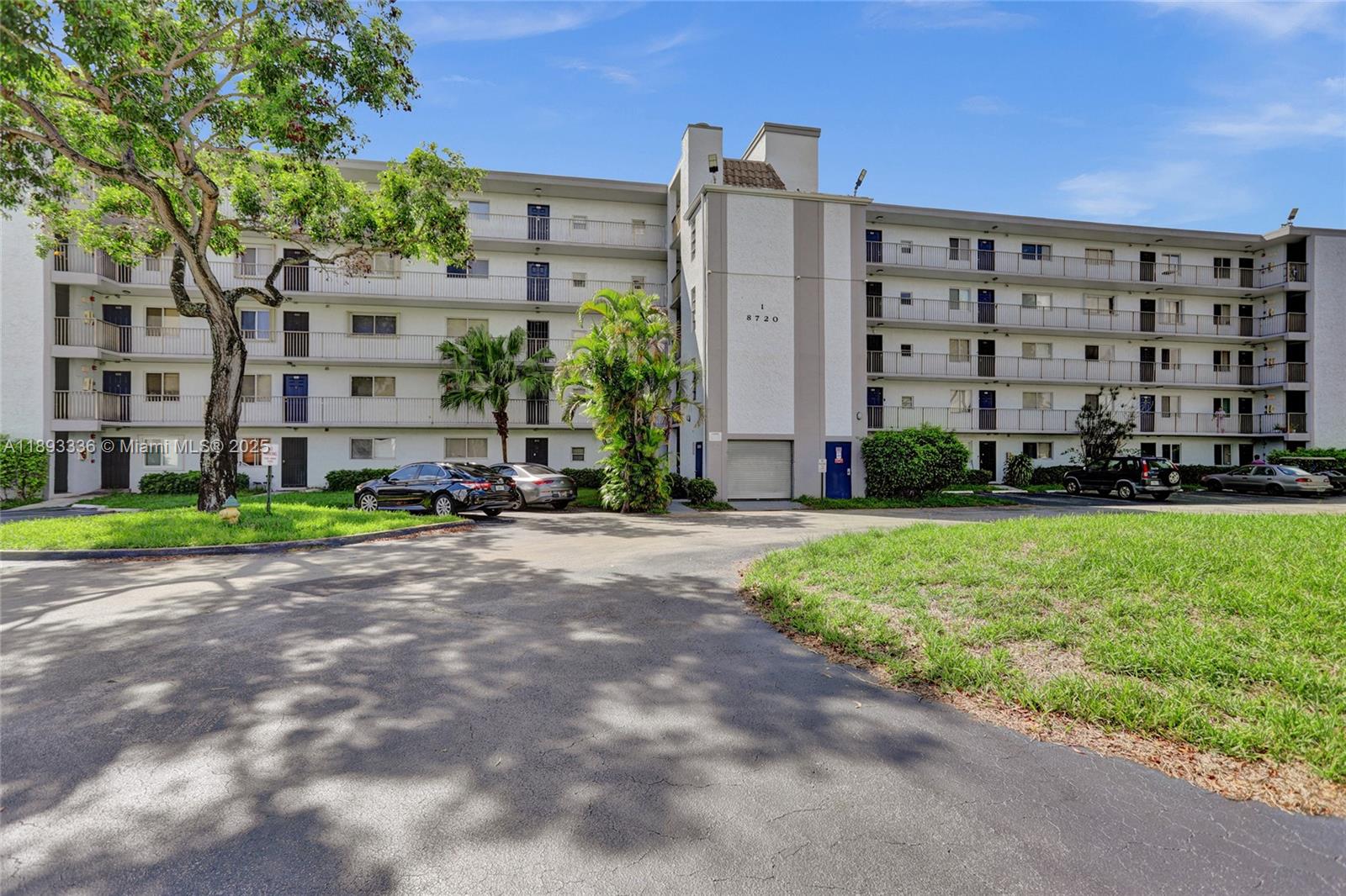 LAKESHORE AT UNIVERSITY P - Residential Lease