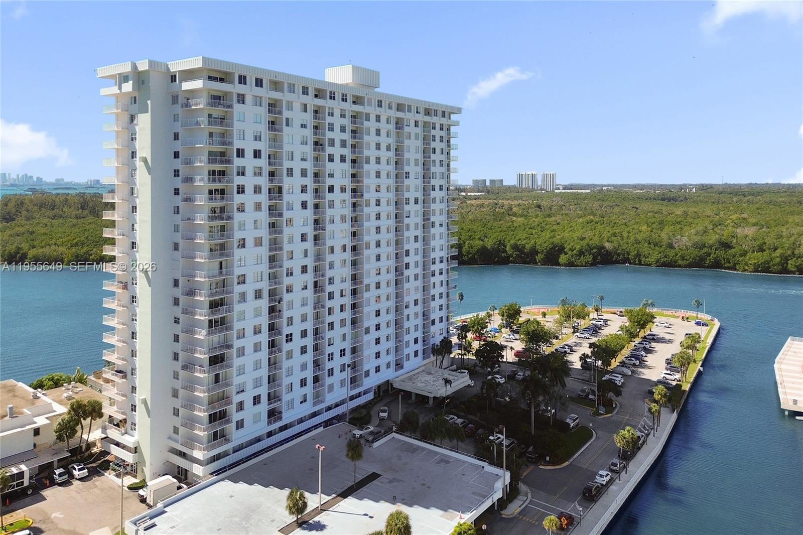 ARLEN HOUSE WEST CONDO - Residential